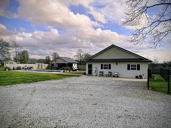 3rd image of 99 Busby Rd