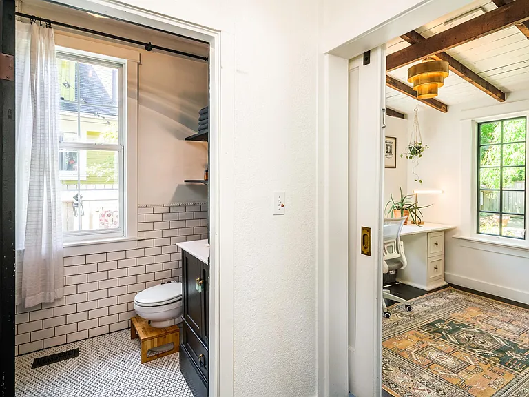 5233 NE 18th Ave — Photo 16