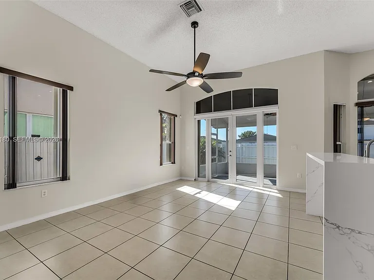 1856 NE 3rd Ct — Photo 9