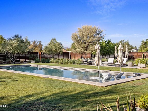 3rd image of 9957 E LARKSPUR Drive