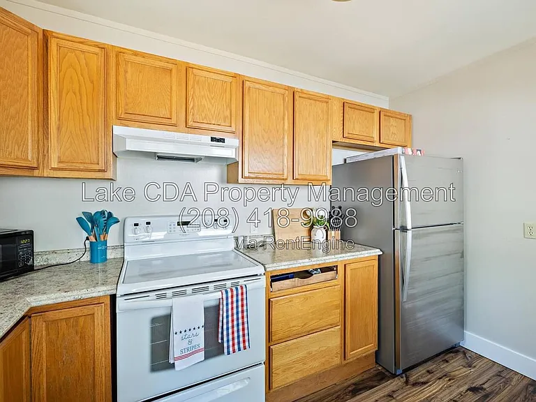 1202 N C St — Photo 4