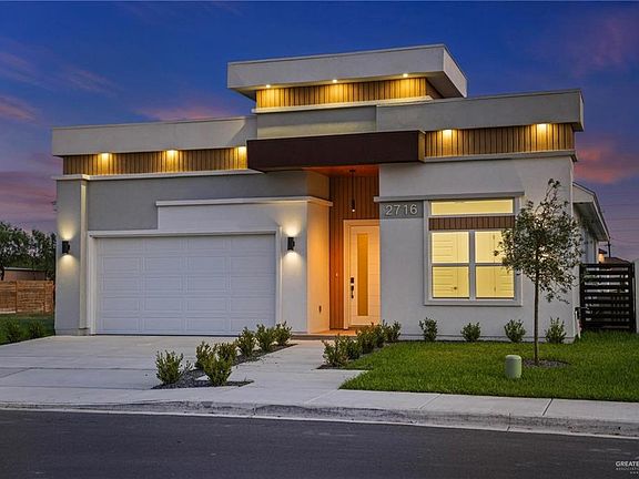 3rd image of 2716 E Conroe Rd