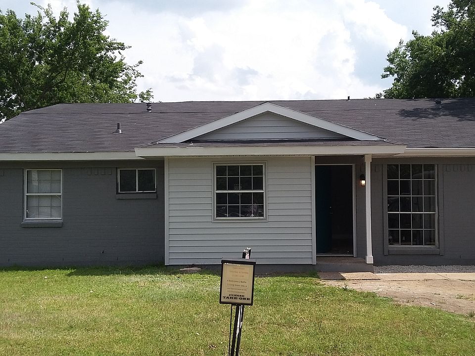 1st image of 202 E Fairmeadows Dr