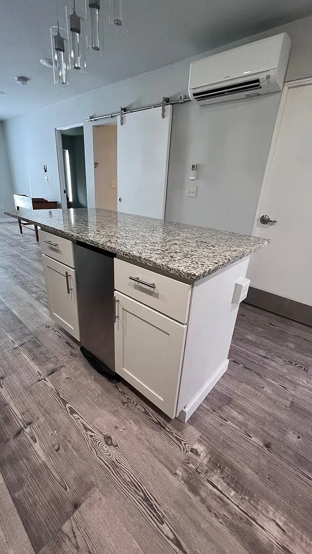 Half Off First Months Rent! Newly Renovated! — Photo 4