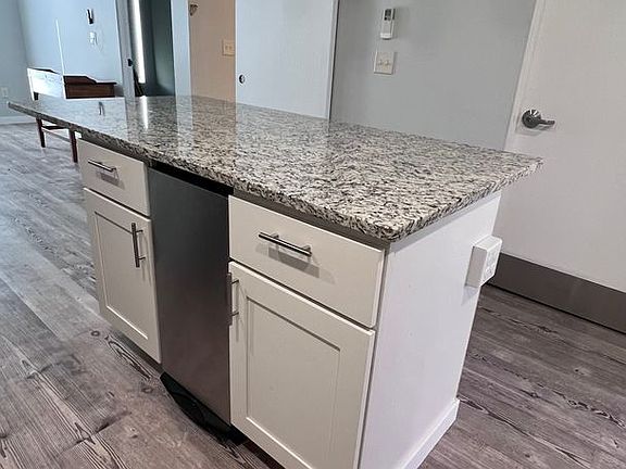 4th image of 100 3rd St #9
