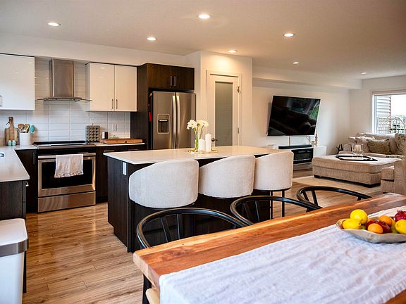 3rd image of 1075 Rosenthal Blvd NW #23