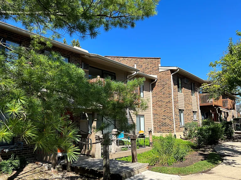 Arrowhead — Photo 22