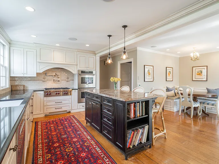 601 Harriton Rd — Photo 7