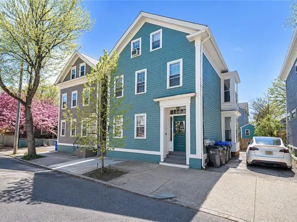 109 John St #3, Providence, RI 02906