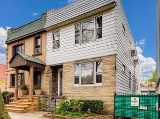 66-64 71st St, Middle Village, NY 11379