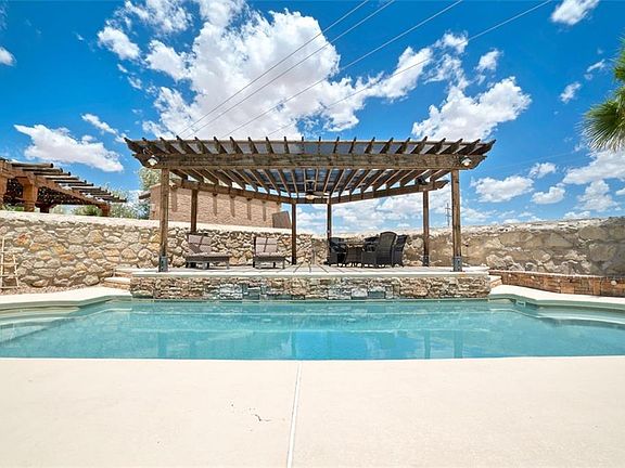 5th image of 12661 Tierra Gema Ct
