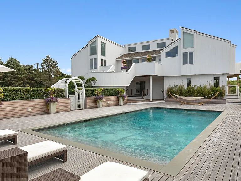 114 Dune Rd — Photo 6
