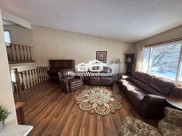 15536 Garfield Cir — Photo 3