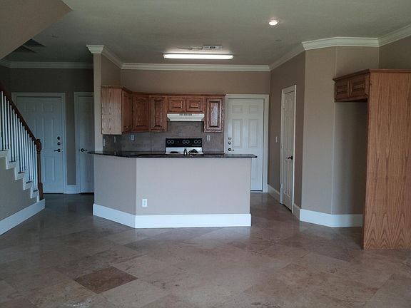 5th image of 6100 Holiday Ln APT 203