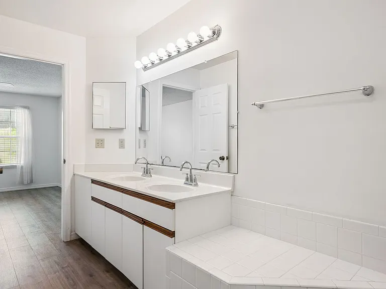 4807 Coachmans Dr #2408 — Photo 22