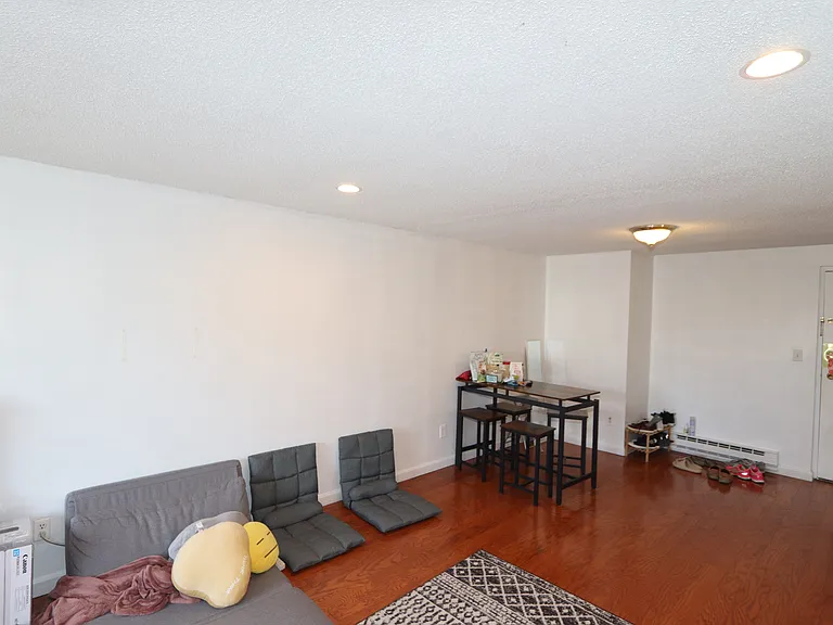 94 Beacon St #14 — Photo 9