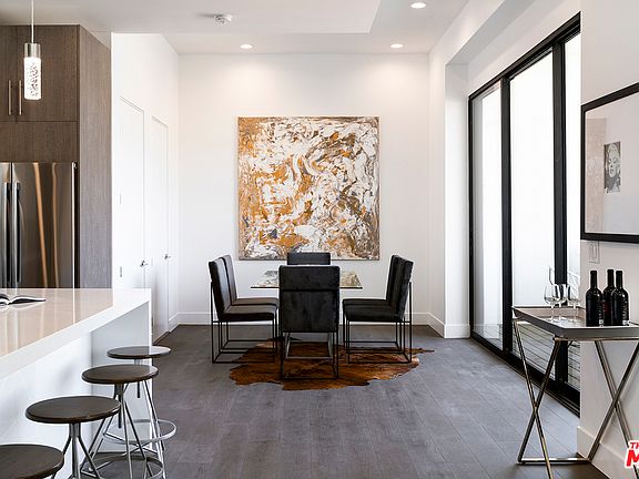 5th image of 948 1/2 N Benton Way