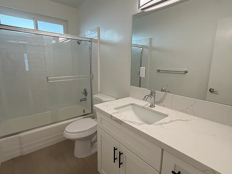 336 W Wilson Ave #3 — Photo 11