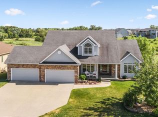 16012 Winston Ct, Urbandale, IA 50323