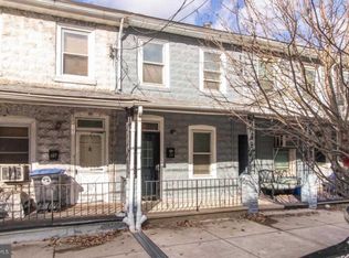 28 Maple St, Conshohocken, PA 19428