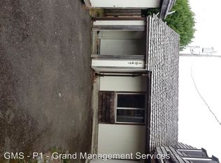 1947 Maple St, North Bend, OR 97459