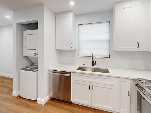 5th image of 1555 S Federal Hwy APT 206