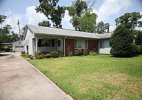 1st image of 3290 Ashwood Ln
