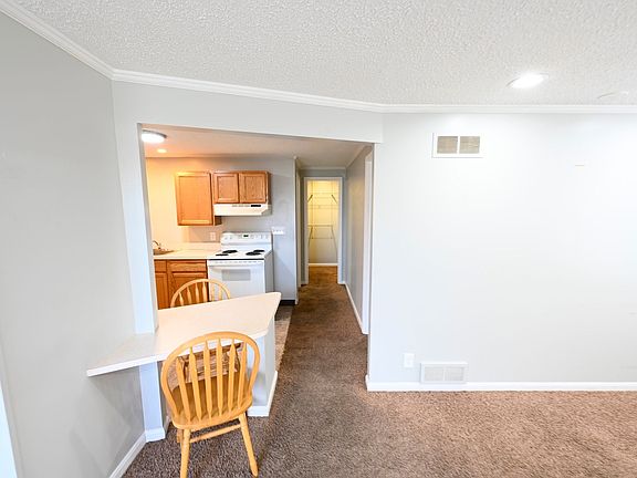 4th image of 425 W Cook Rd #5