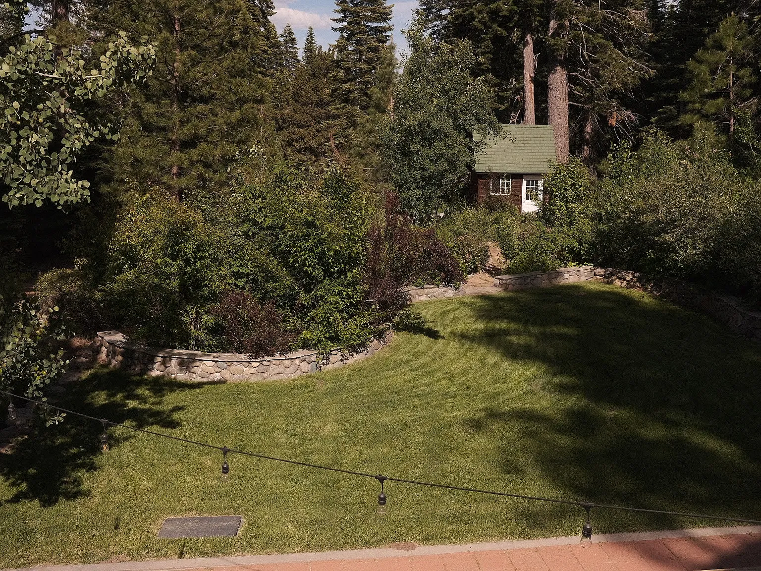3 bed, 3000 sqft, $7,500 — Photo 1