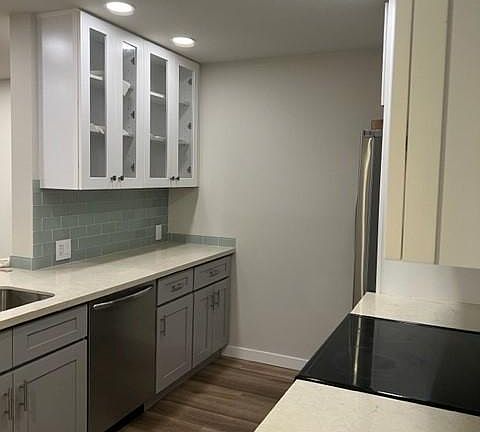 3rd image of 6333 Lake Washington Blvd NE APT 300