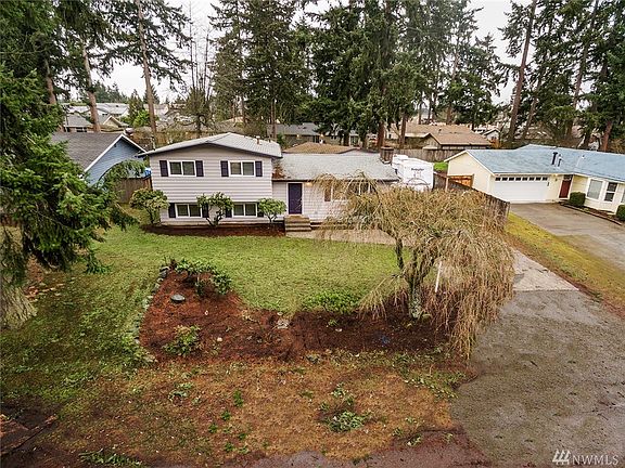 2nd image of 12118 107th Avenue Ct E