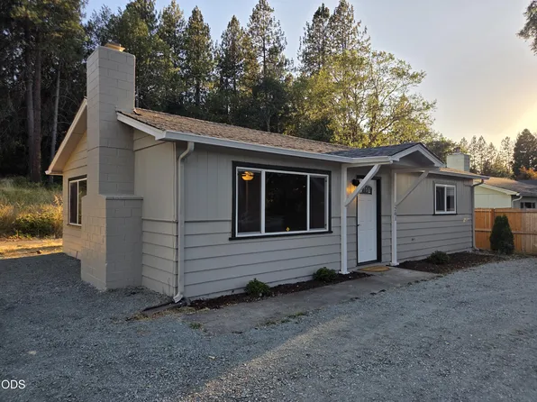 201 Acorn St, Merlin, OR 97532