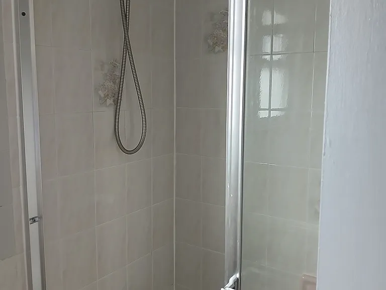 66 Devoe Ave #2 — Photo 20