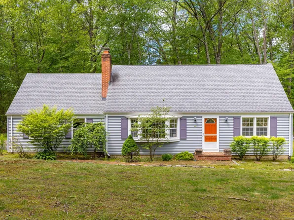 15 Woodcliff Drive, Simsbury, CT 06070