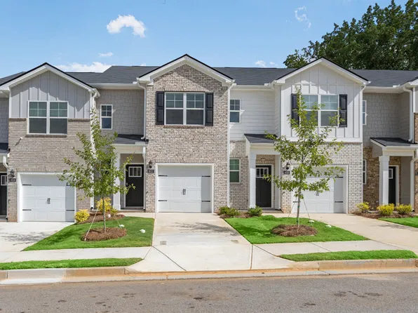 5021 Oakwood Rd, Stone Mountain, GA 30088