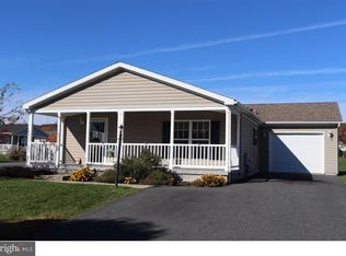 1 Blackbird Ct, Bechtelsville, PA 19505