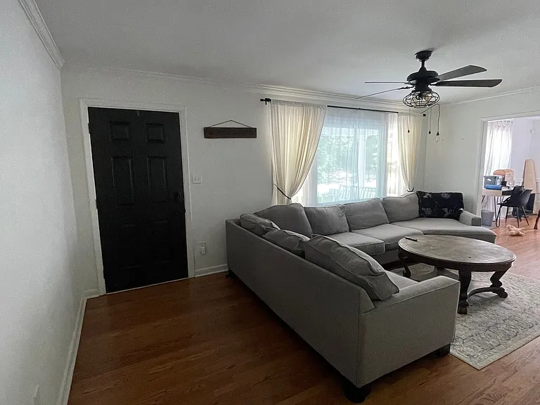 297 Channing Dr — Photo 8