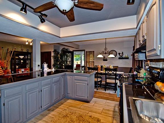 5th image of 1542 Fox Creek Dr