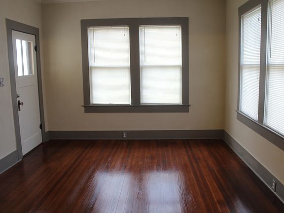 5th image of 1631 W Craig Pl