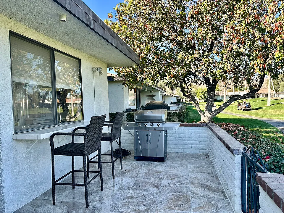 81 Marbella Dr