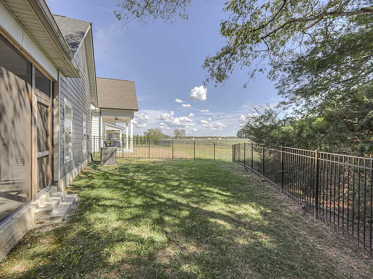 3412 Caroline Farms Dr — Photo 45