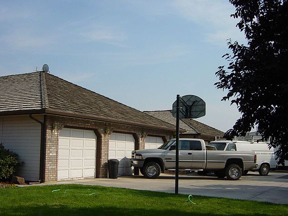 3 car attached Garage