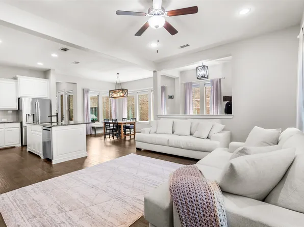 4502 Spanish Indigo Ln, Arlington, TX 76005