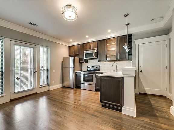 4th image of 5837 Velasco Ave APT 104