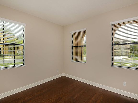 3rd image of 27344 Calvano Dr