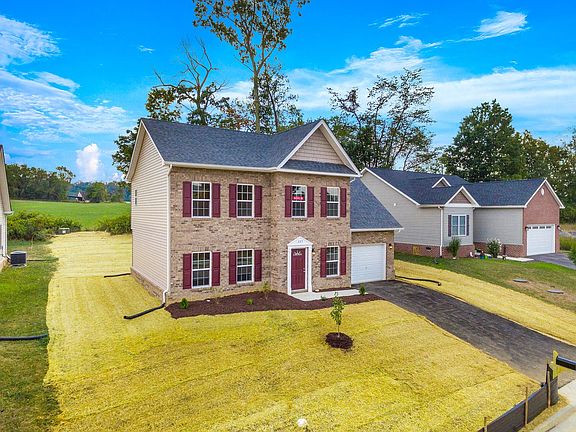 2nd image of 117 Oak Meadow Ln