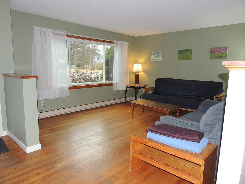 2nd image of 134 Tracy Cir