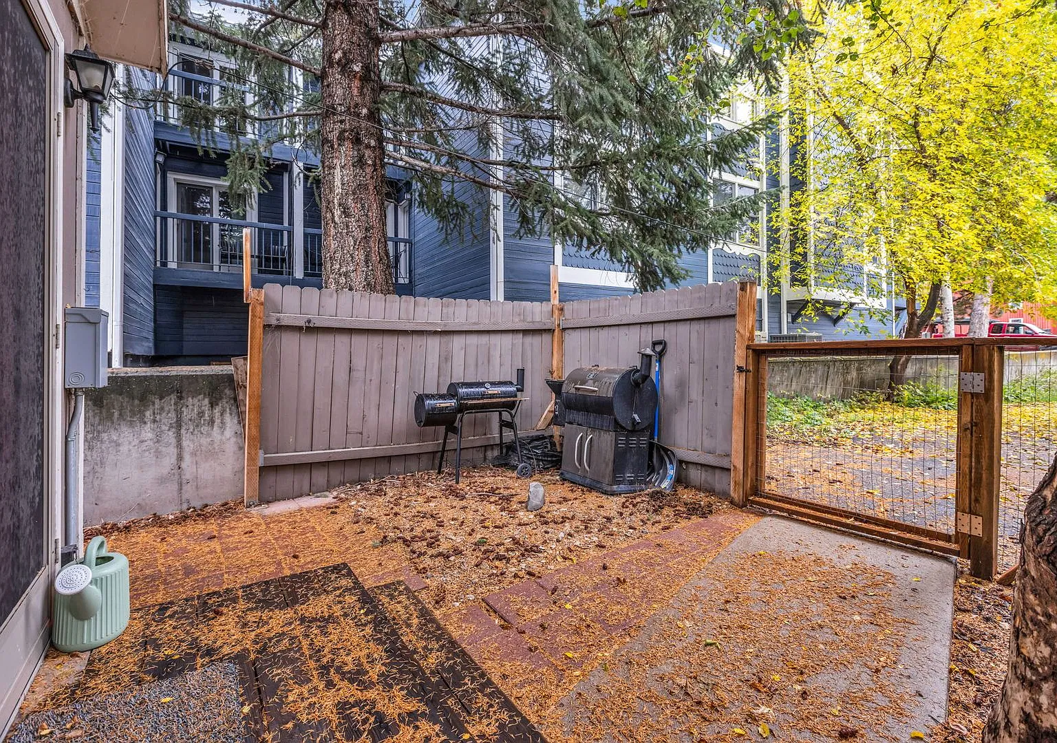 Charming Historic Old Town Home on Park Ave — Photo 4