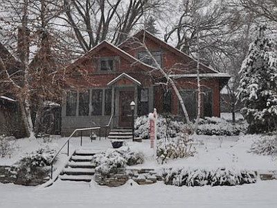 1st image of 120 Melbourne Ave SE