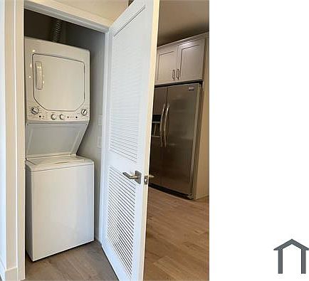 4th image of 1541 Rockwood St APT 10